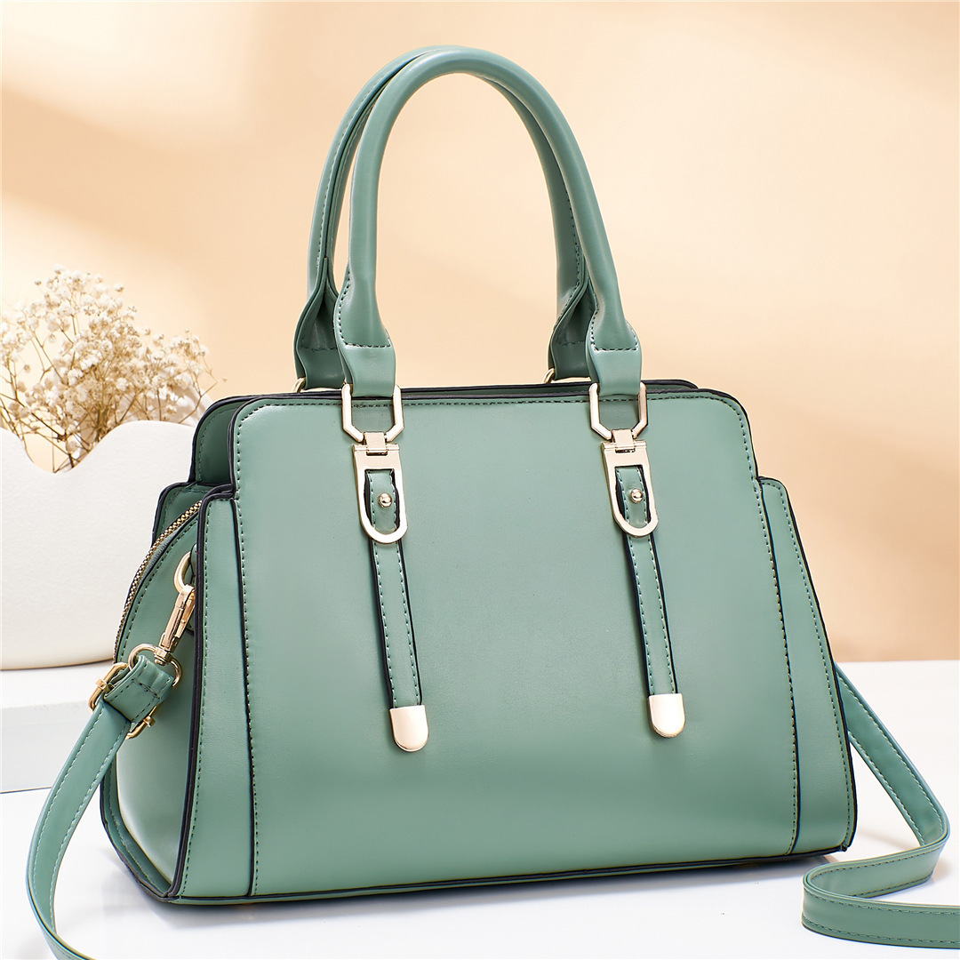 2024 New style solid color fringed texture, simple and elegant, cross-border large-capacity single-shoulder crossbody women's bag, one-piece consignment Application Scenario