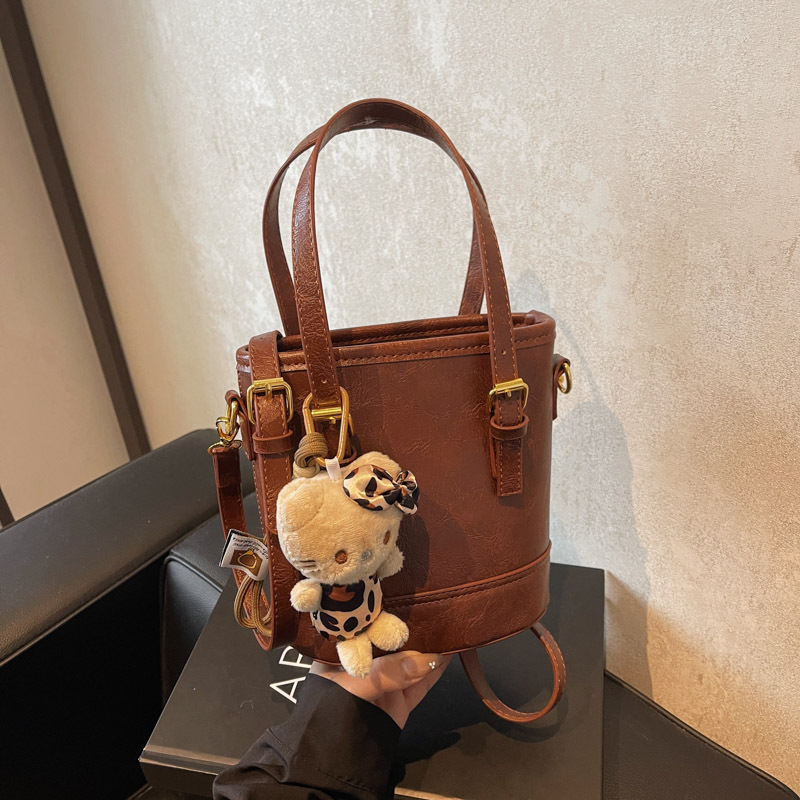 Korean style ins hand-held bucket bag for women, 2024 new niche design, commuting bag, casual and versatile crossbody bag details Picture