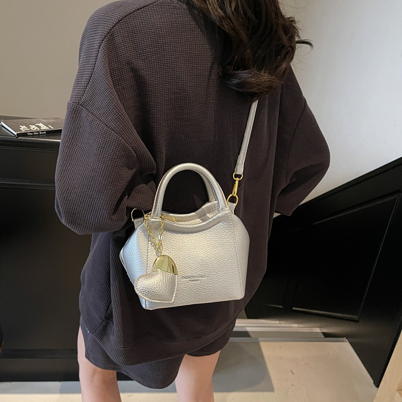 High-end, trendy and casual hand-held bucket bag for women, 2025 new Korean style, fashionable and niche design, single-shoulder crossbody bag Specification drawing