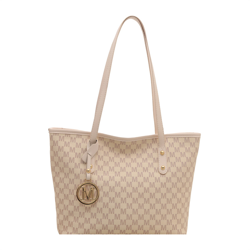Large-capacity commuter tote bag, fashionable printed large bag for women, 2025 new style college student commuting single-shoulder bag Item Picture