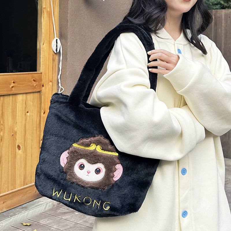 New cute hand-held shoulder bag, a cute cartoon storage bag with a girlish heart, large-capacity student single-shoulder backpack, birthday gift Application Scenario
