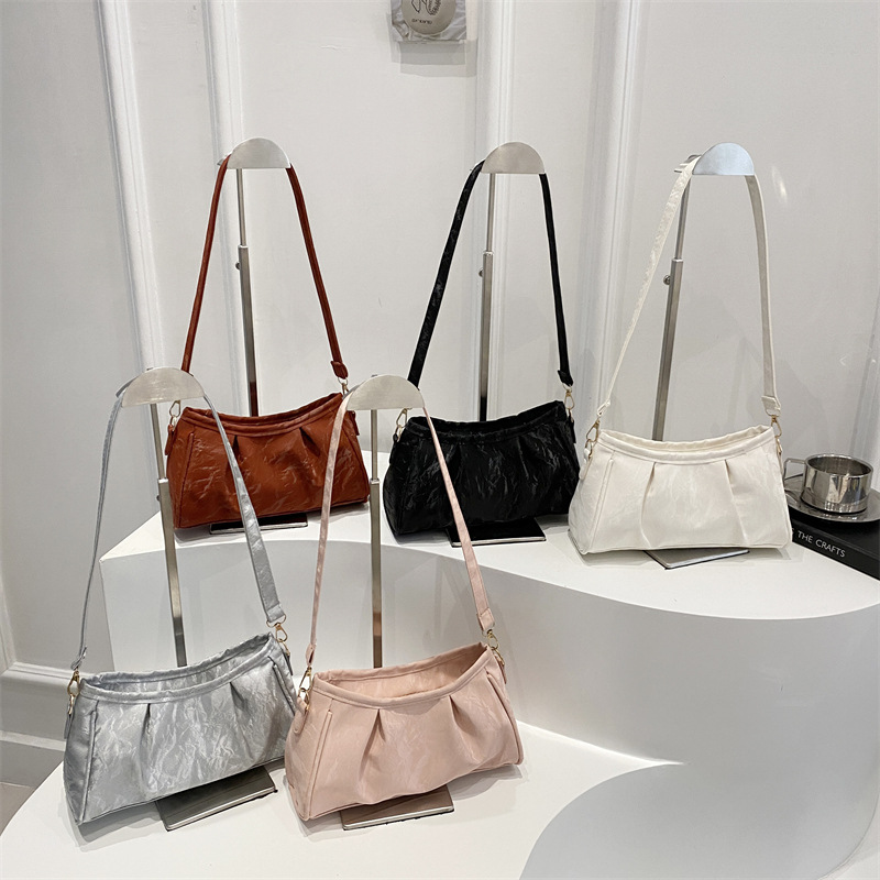 Cross-border trendy pleated women's bag 2025 Summer New style fashionable women's phone bag, single-shoulder crossbody bag, elegant women's bag Application Scenario