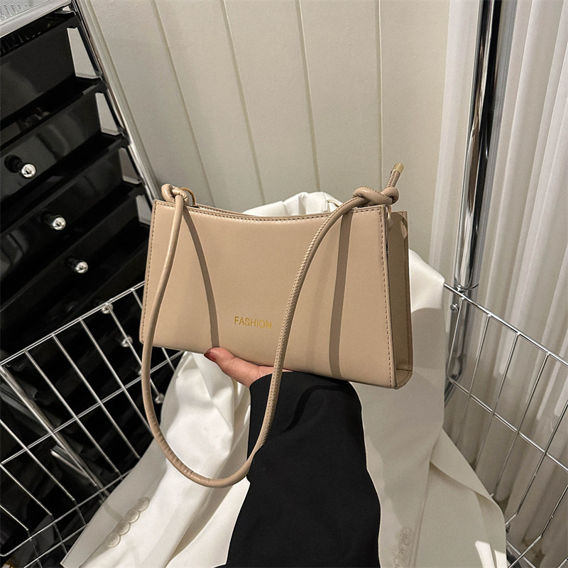 Personalized French candy-colored underarm women's bag 2023 new style, fashionable and simple single-shoulder bag, stylish hand-held baguette bag details Picture