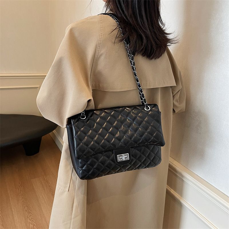 Diamond-shaped chain bag Women's bag 2024 New style, fashionable large-capacity commuter single-shoulder bag, casual and versatile crossbody bag for wandering Specification drawing