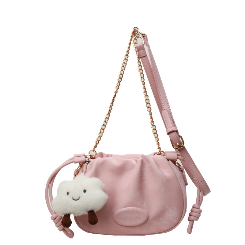 This is a new 2024 stylish and versatile Korean-style pleated single-shoulder crossbody bag with a unique texture Item Picture