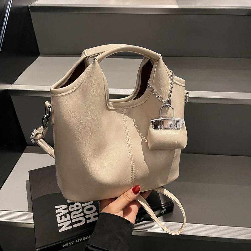 Hand-held bucket bag for women 2025 new style, trendy and casual, large capacity, retro and versatile, single-shoulder crossbody bag for women, mother and child bag full figure