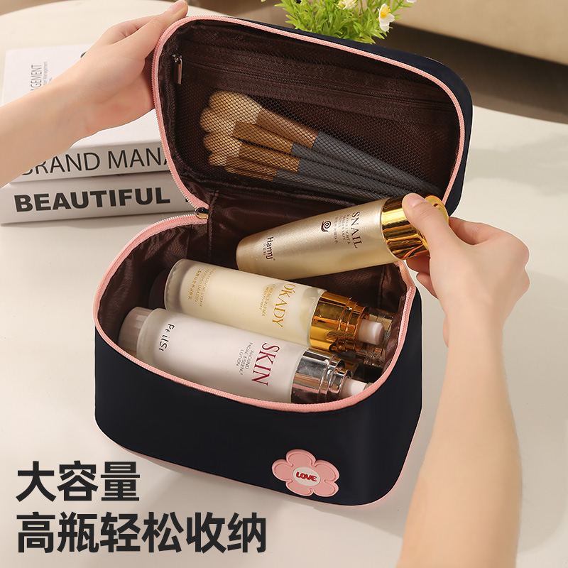 Runhui's new pearl openable cosmetic bag, cosmetic storage bag, travel toiletry bag, portable cosmetic bag, high appearance level Application Scenario