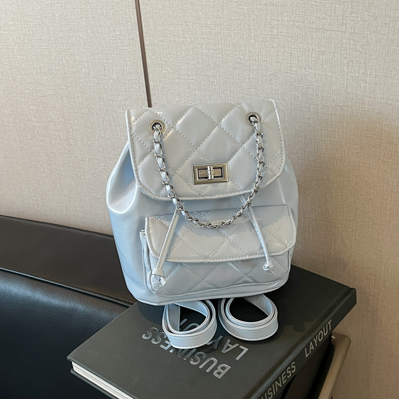 Trendy and fashionable diamond-shaped backpack for women, 2025 new style bucket bag, Korean version, niche design, simple single-shoulder crossbody bag details Picture