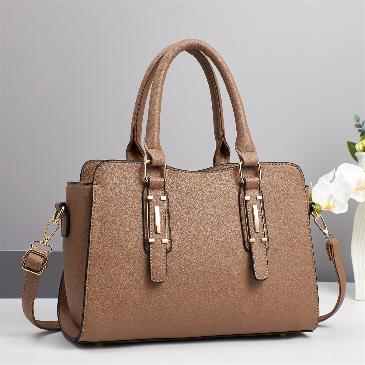 Cross-border foreign trade Spring and Summer Versatile commuting handbag 2025 New Women's large-capacity handbag Specification drawing
