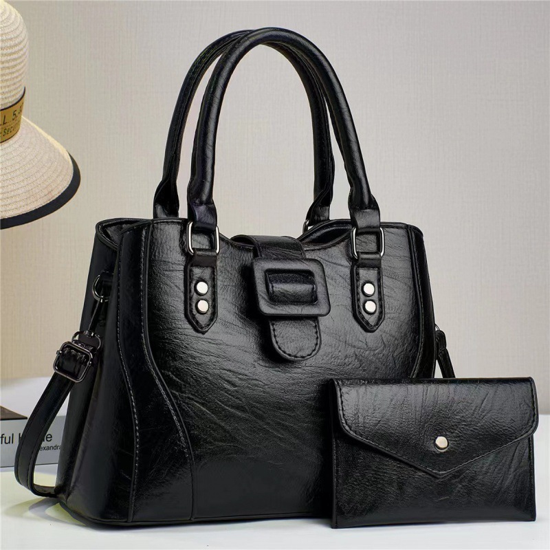 Wholesale of the manufacturer's 2023 new style fashionable commuting retro leather large-capacity two-piece single-shoulder crossbody handbag details Picture
