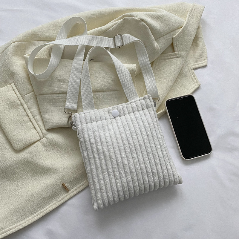 Korean corduroy bucket bag 2023 new spring crossbody small bag handbag vertical casual mini tote bag Application Scenario