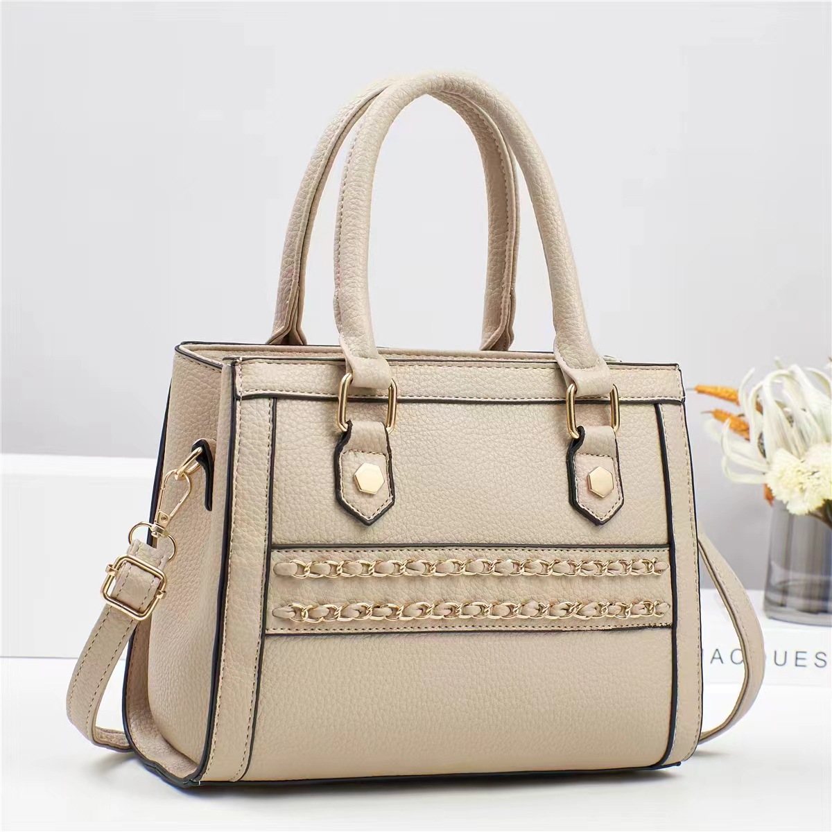 Manufacturer's foreign trade bag, women's fashionable handbag, Korean-style texture, single-shoulder smooth, crossbody bag for women, 2024 new style details Picture