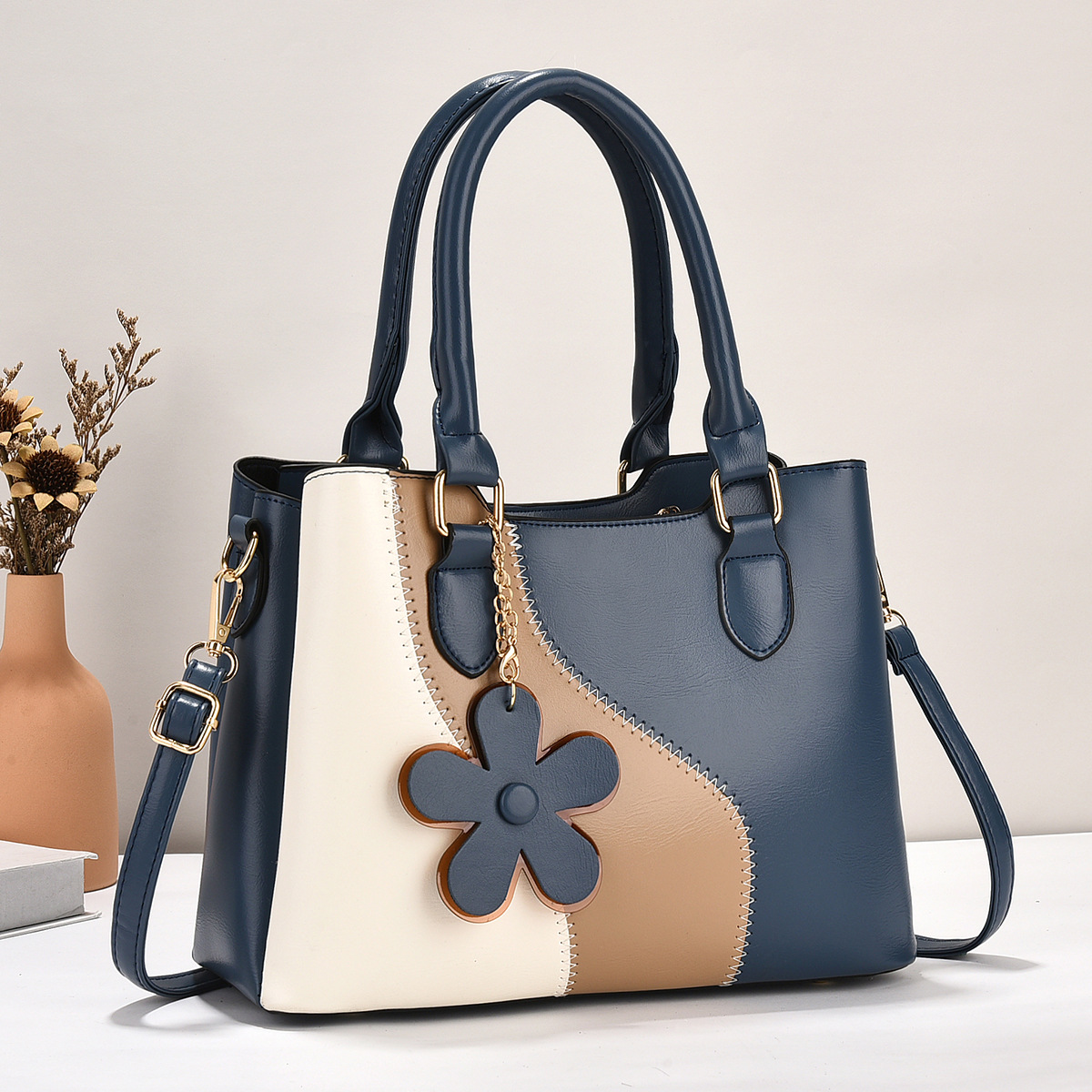 Cross-border bags 2024 bestsellers for women, trendy and fashionable Korean-style patchwork, small and large capacity, single-shoulder hand-carry, one-piece consignment details Picture