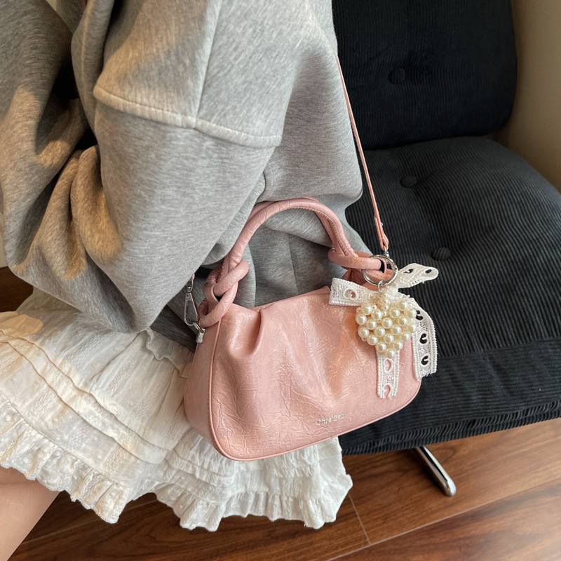 Super popular pleated handbag, fashionable cloud bag for women, 2025 new light luxury niche single-shoulder bag, high-end crossbody bag details Picture