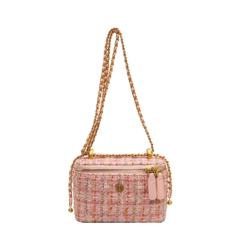 French niche fashion chain bag for women, 2024 new chanel-style woolen hand-held box bag, versatile crossbody bag Item Picture