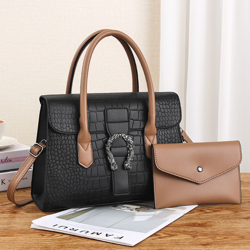 Cross-border foreign trade women's bag 2022 New Style Crocodile pattern 2-piece set, single-shoulder handbag, elegant and casual women's bag wholesale full figure