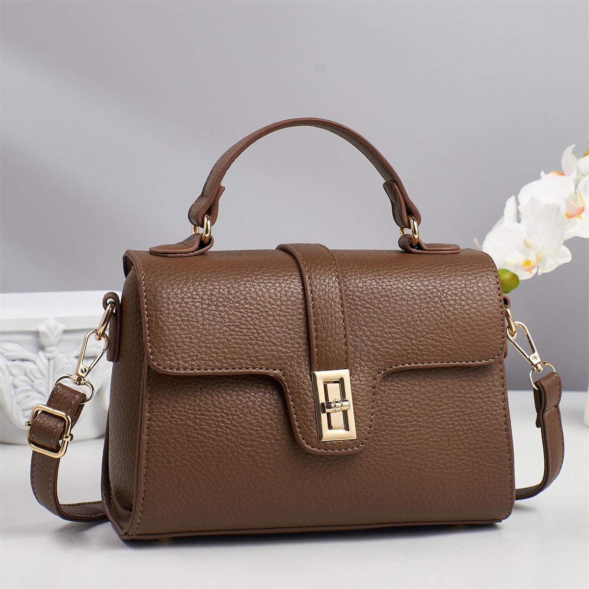 2025 Summer New fashionable commuter women's bag, high-end mom's bag, foreign trade trend, large capacity, versatile single-shoulder crossbody bag Specification drawing