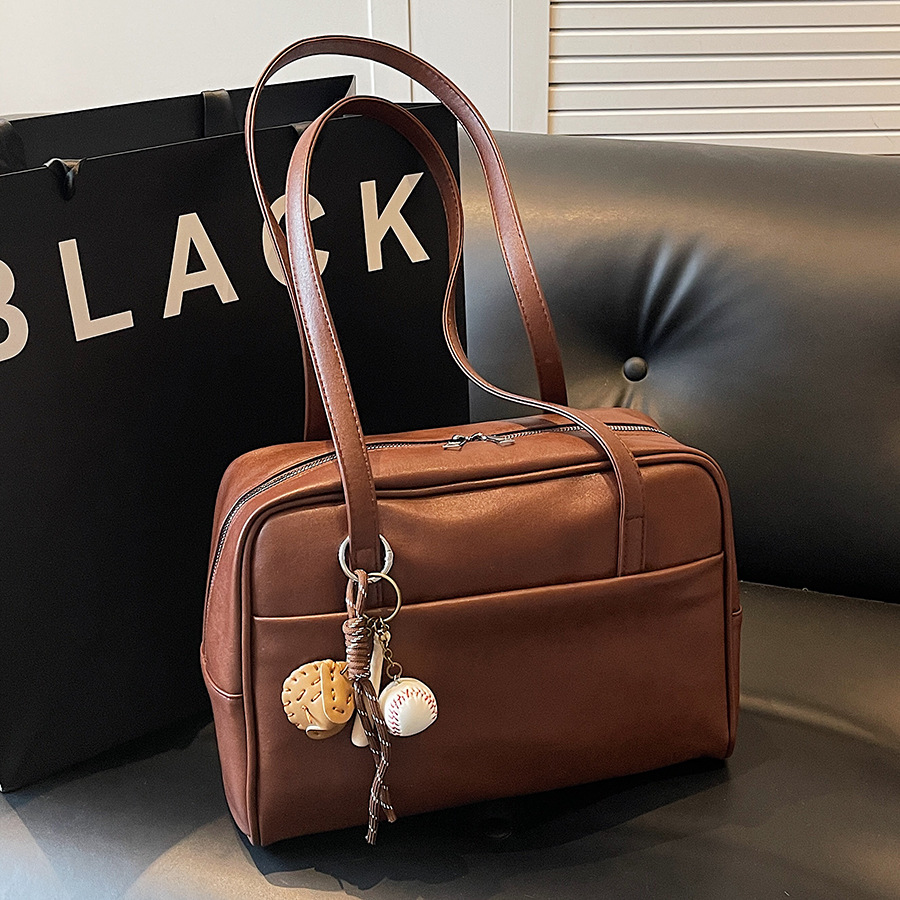 High-end, simple, versatile, fashionable and trendy single-shoulder bag for women 2024 new style, casual, retro, large-capacity small square bag full figure