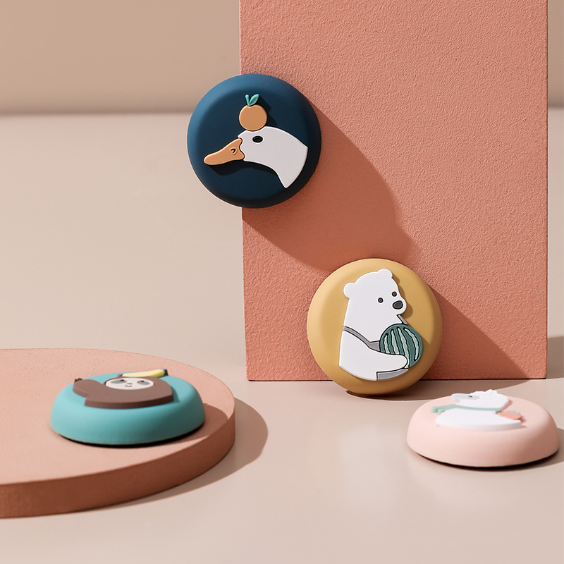 Door handle anti-collision pad, door sticker, home door back silicone, bedside refrigerator, door handle lock anti-collision magic tool, cartoon wall sticker Application Scenario