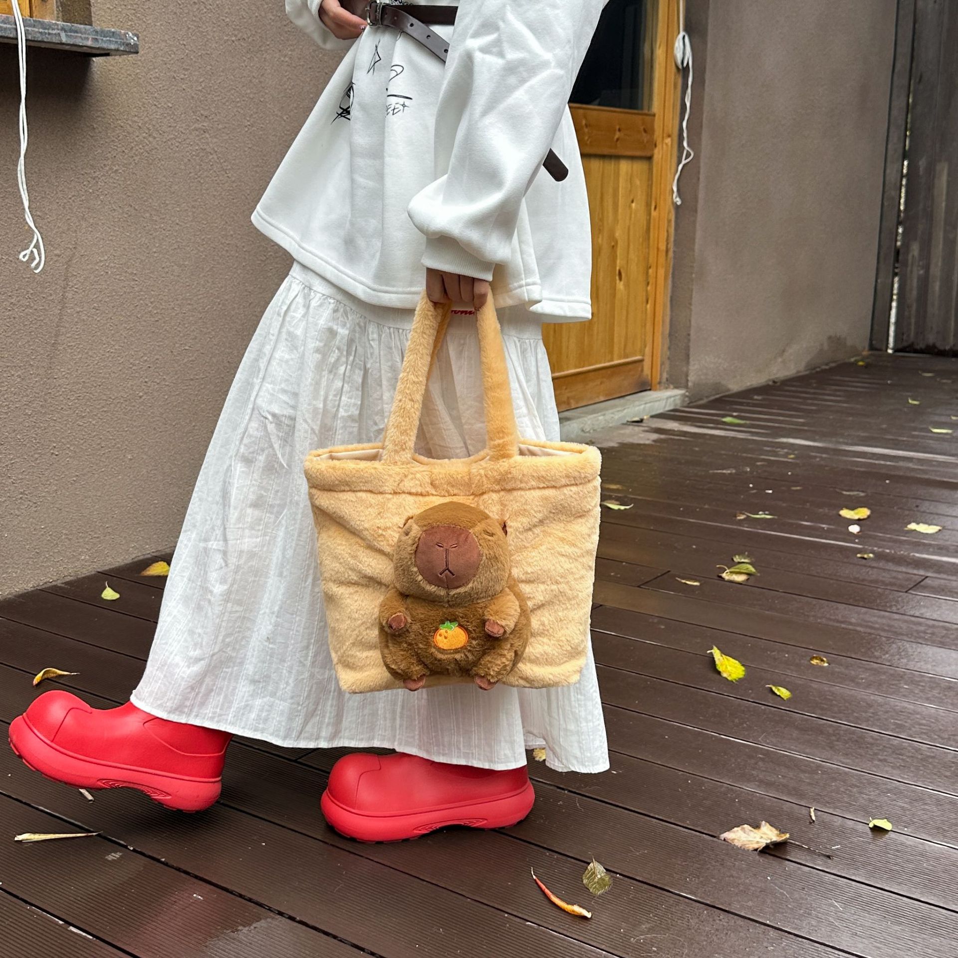 New Capibara plush toys, cute guinea pig handbag, doll, large-capacity single-shoulder bag, tote bag details Picture
