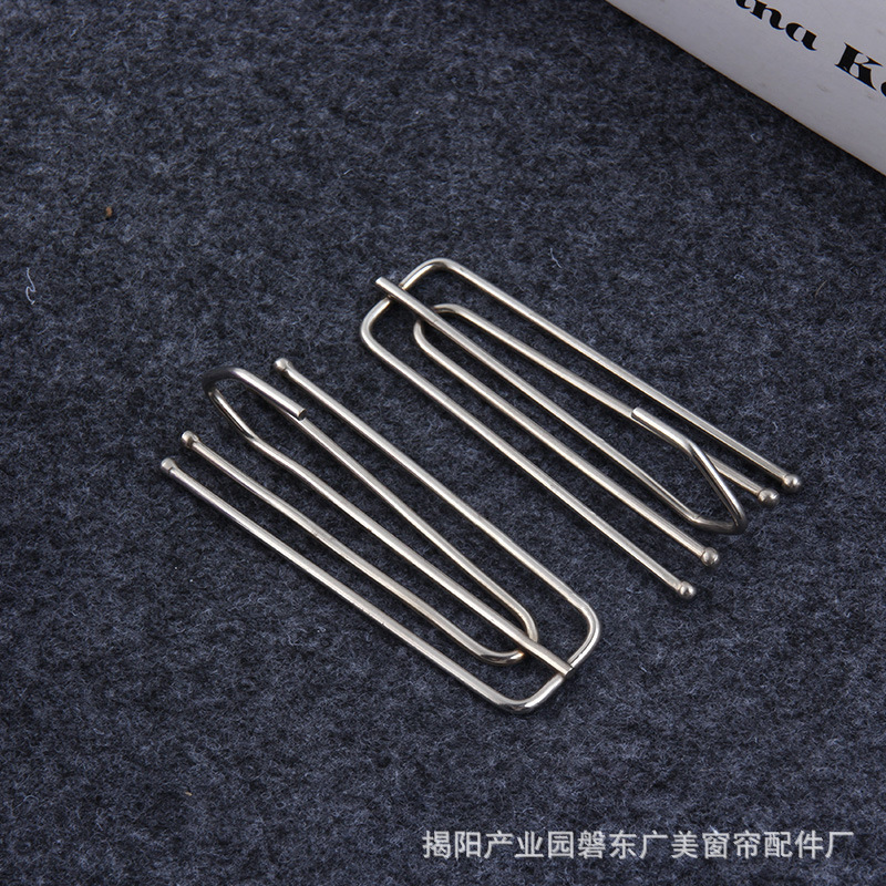 The manufacturer supplies thickened stainless steel hooks, high-quality four-claw hooks, curtain accessories, fabric belts, auxiliary materials, and door and window hooks Application Scenario
