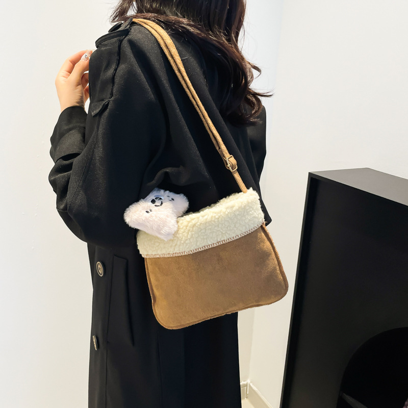 Niche design autumn and winter plush bag 2024 new women's bag, popular commuting single-shoulder crossbody bag, furry phone bag Specification drawing