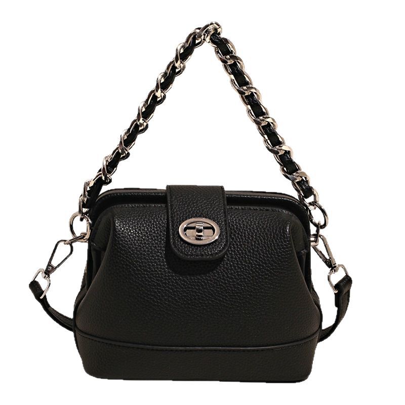 A new, simple and sophisticated single-shoulder crossbody bag for women in the Spring/Summer 2025 style of Korean Instagram trendy fashion Item Picture