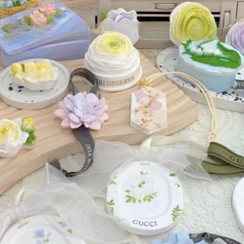 Korean-style premium aromatherapy precision gypsum powder nameplates, car hangers, ornaments, ultra-white, ultra-fine, ultra-hard nano gypsum powder Application Scenario