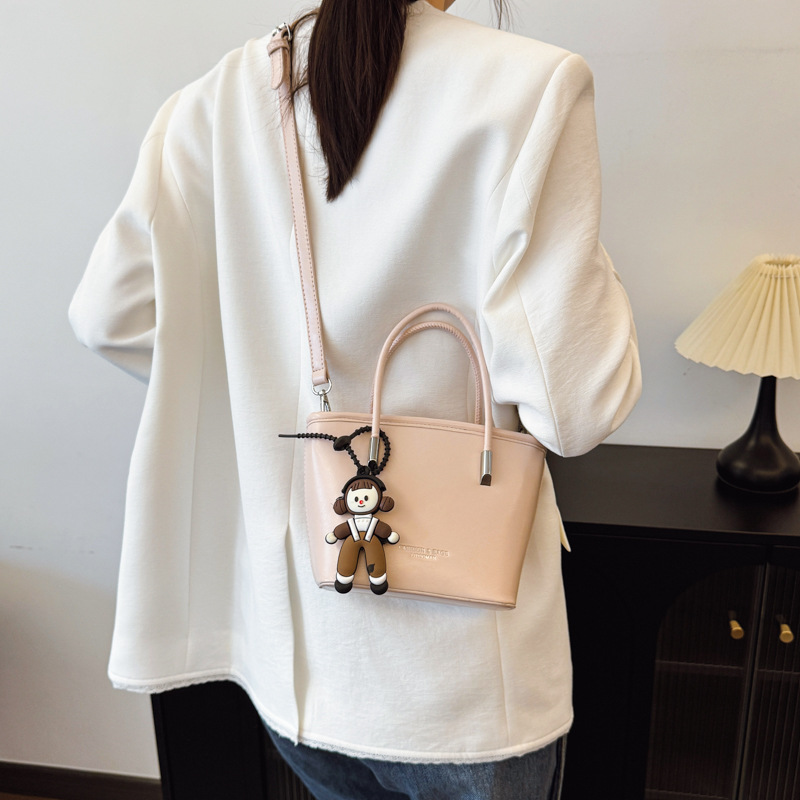 Cross-border trendy bucket bag, high-end, versatile, niche new simple solid color bag, Korean style trendy crossbody women's bag Specification drawing