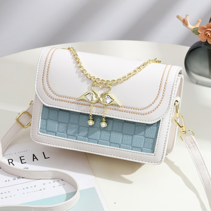Festival gift bag for women 2023 Fashion New single-shoulder women crossbody bag chain fashion small square bag small crossbody bag full figure