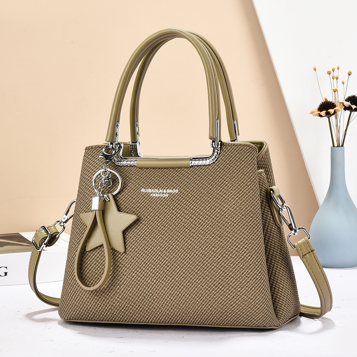 Cross-border foreign Trade 2025 New Summer soft leather, niche and versatile, high-quality single-shoulder bag, high-end crossbody handbag Application Scenario