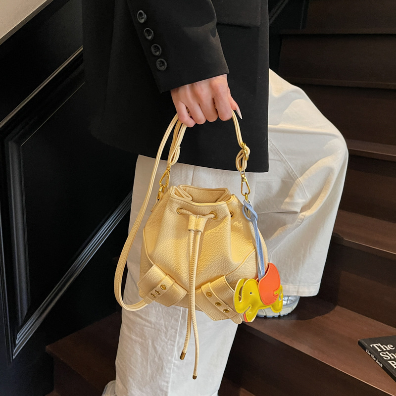 Spring and summer fashionable and high-end small bag for women, 2025 new trendy Korean style bucket bag, versatile single-shoulder crossbody bag Specification drawing