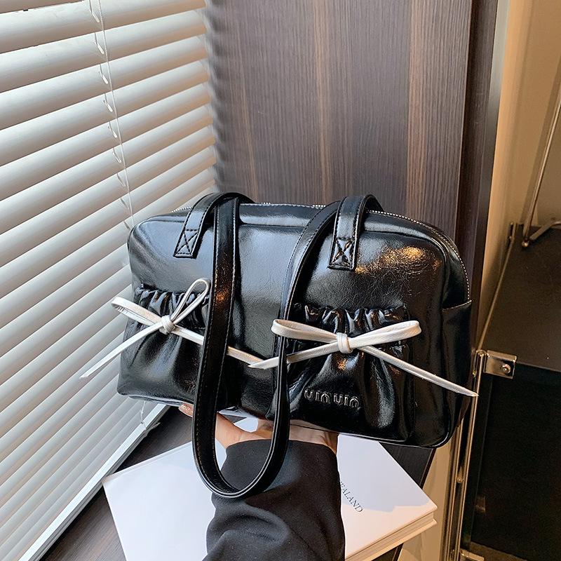Double-pocket Boston bag, high-end fashion, versatile, single-shoulder bag, large capacity, solid color shiny, new hand-held armpit bag details Picture