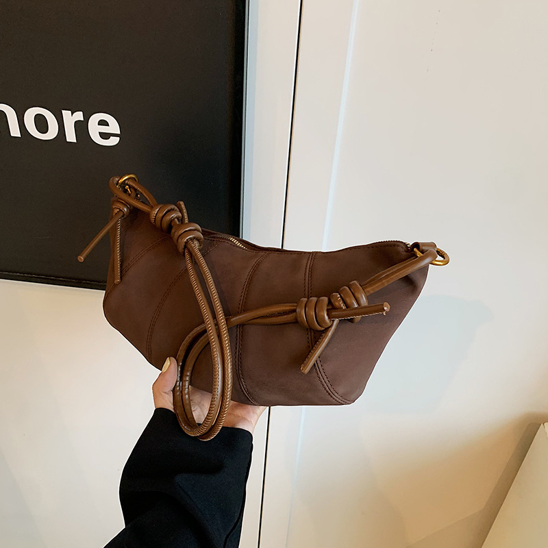A niche retro matte suede bag for women, 2024 new versatile design, knot-style single-shoulder crossbody bag, horn bag Specification drawing