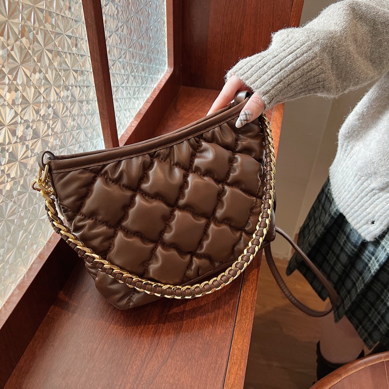 High-end Chanel-style diamond-shaped chain underarm bag for women, 2024 new soft leather versatile single-shoulder crossbody bucket bag full figure