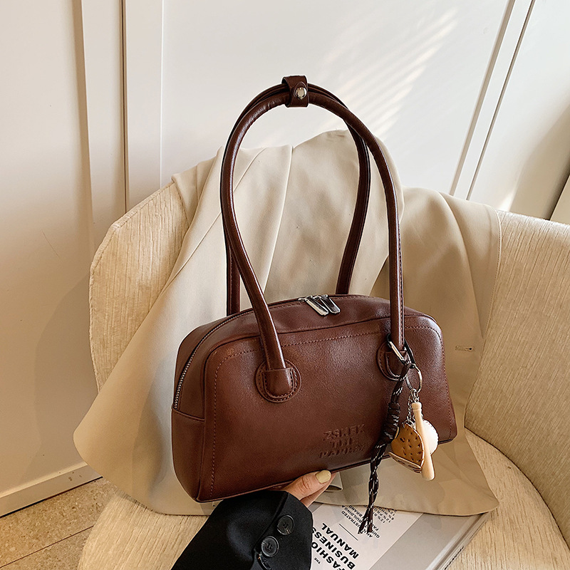 Korean version niche design Boston handbag for women 2024 new retro bowling bag with large capacity underarm bag details Picture