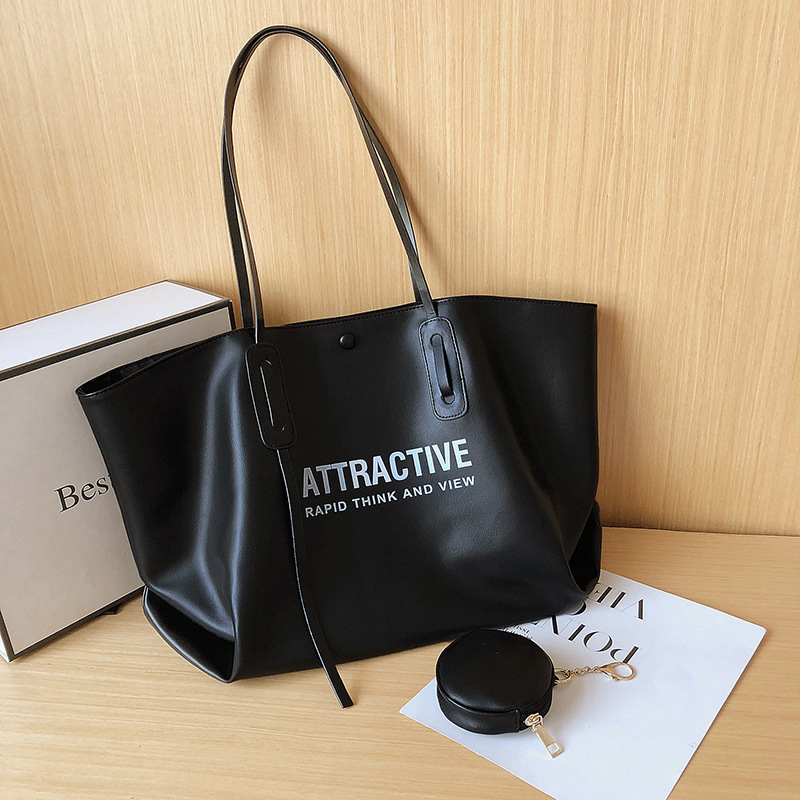A versatile commuting Tote large bag for women, a new style of fashion for college students in 2025, a large-capacity casual single-shoulder bag details Picture