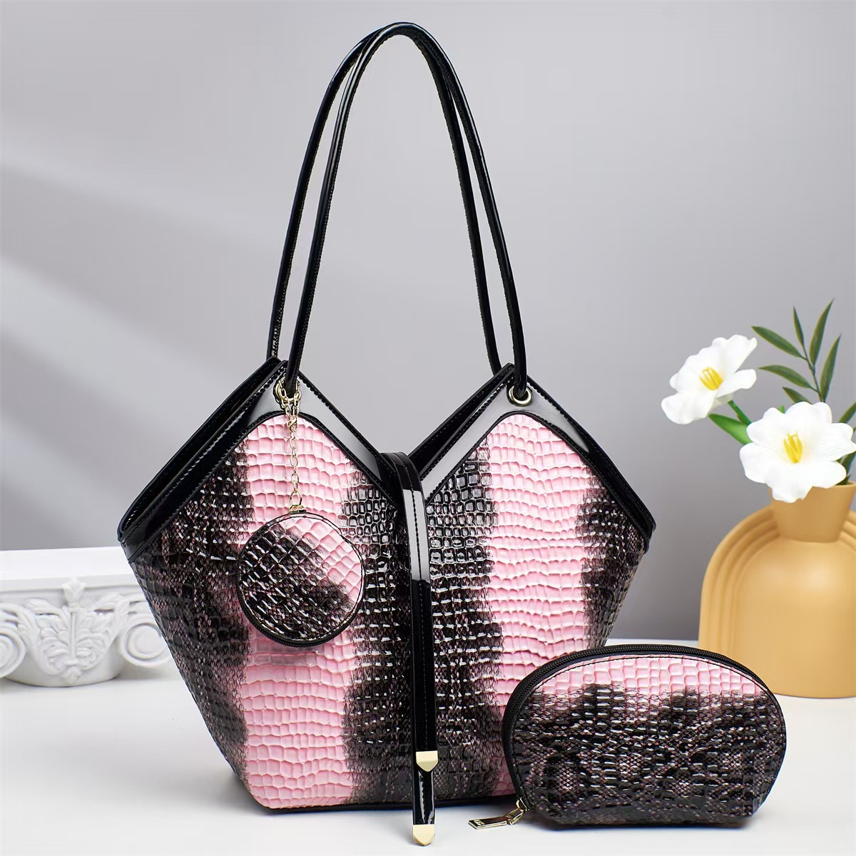 Cross-border foreign trade three-piece set: basket bag, high-end crossbody women's bag, niche light luxury single-shoulder bag, tote bag details Picture