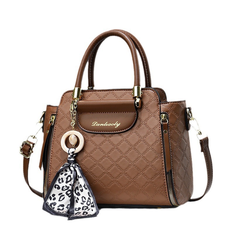 Embossed women's bag, simple and versatile crossbody handbag, large bag for women, 2023 new fashionable and trendy single-shoulder bag, Korean version Item Picture
