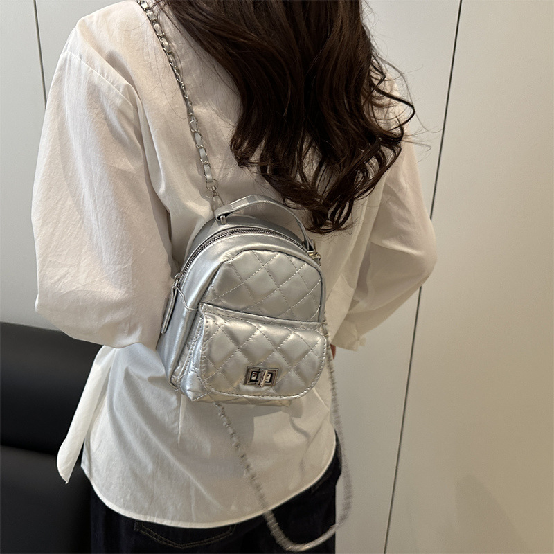 Cross-border Chanel-style diamond-shaped chain small backpack for women 2025 New style fashionable and versatile small backpack, single-shoulder crossbody bag Specification drawing