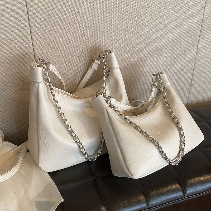 Chain underarm solid-color tote bag for women, 2024 new model, large capacity, single-shoulder crossbody dumpling bag for students' commuting to class Specification drawing