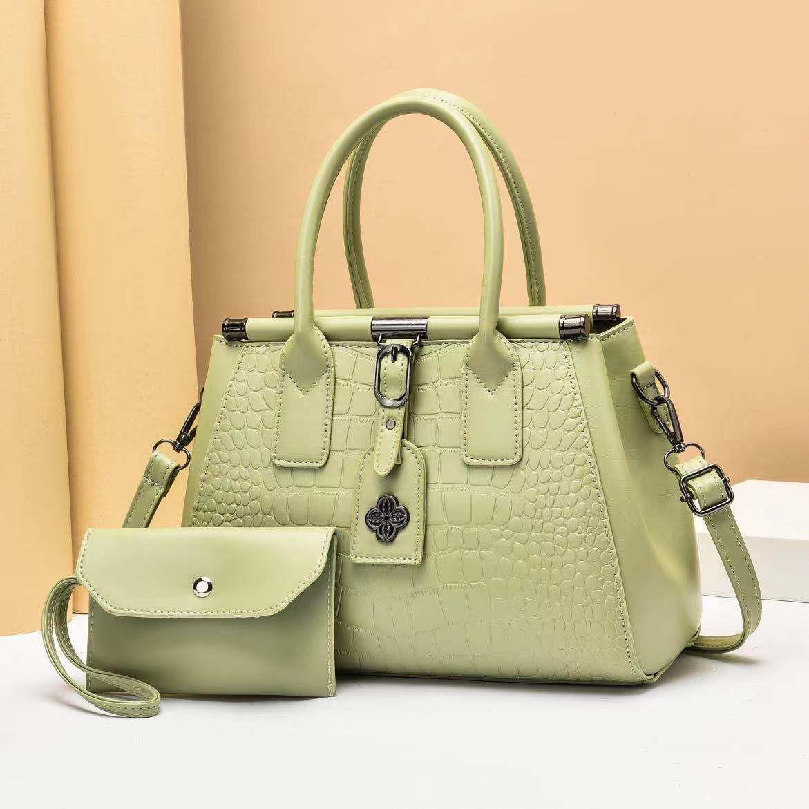 2022 New mother-and-child bag embossed solid color stylish texture women's bag, single-shoulder crossbody cross-border women's bag, export consignment full figure
