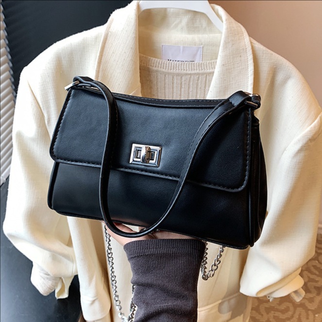 New Spring 2025 fashionable, stylish and trendy underarm bag for women, casual, high appearance level, single-shoulder bag, solid color crossbody bag full figure