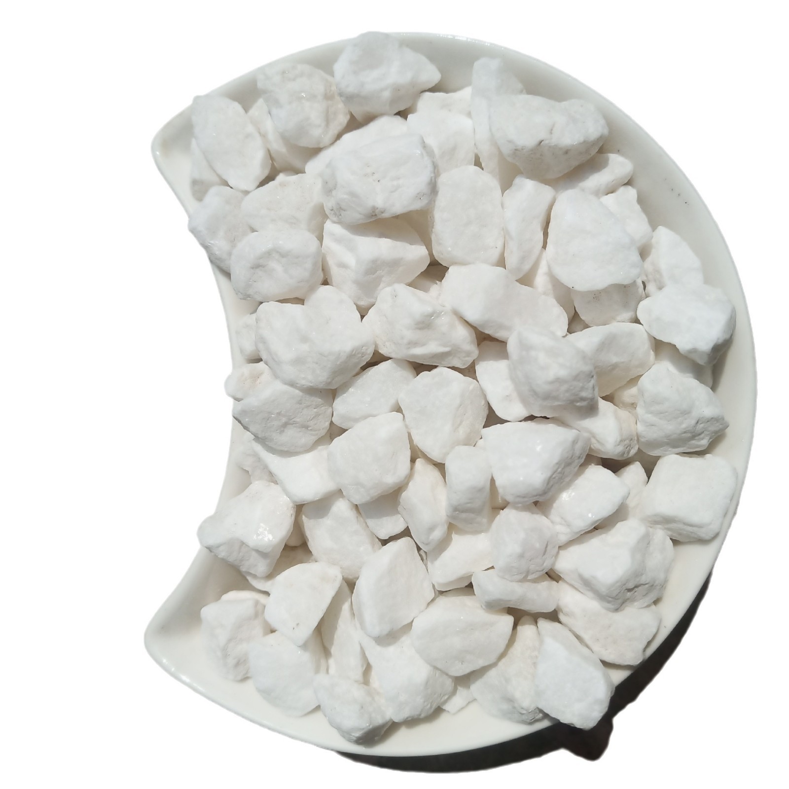 White crushed stone from the origin for dry landscape landscaping, courtyard laying, and fish tank base laying. White crushed stone in stock Item Picture