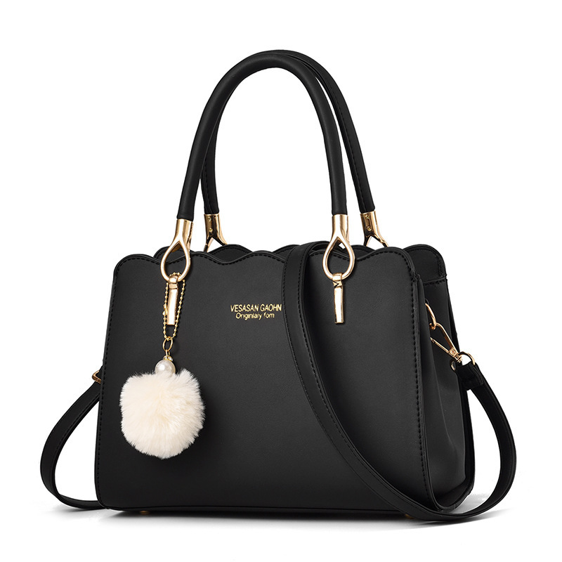 Large-capacity women's handbag, 2022 new trendy and fashionable middle-aged mom bag, single-shoulder crossbody bag for export Item Picture