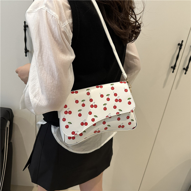 Summer fresh and artistic printed single-shoulder bag for women, new style 2025 Women's bag, large capacity crossbody bag, underarm bag details Picture