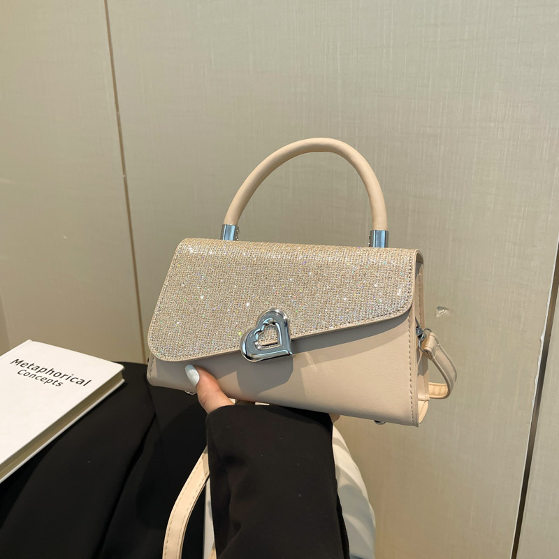 New cross-border European and American dinner bags, shiny clutch bags, wedding bridesmaid bags, evening party bags, dress bags and ladies' crossbody bags