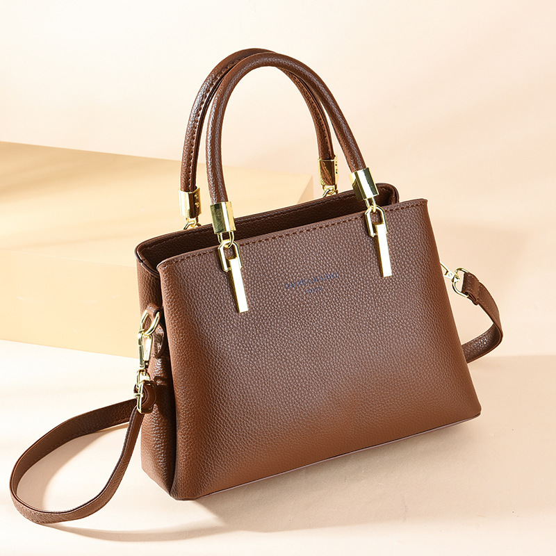 In 2023, fashion brand bags: Grand mom bags, large-capacity simple women's handbags, best-selling single-shoulder crossbody bags, and trendy items Specification drawing
