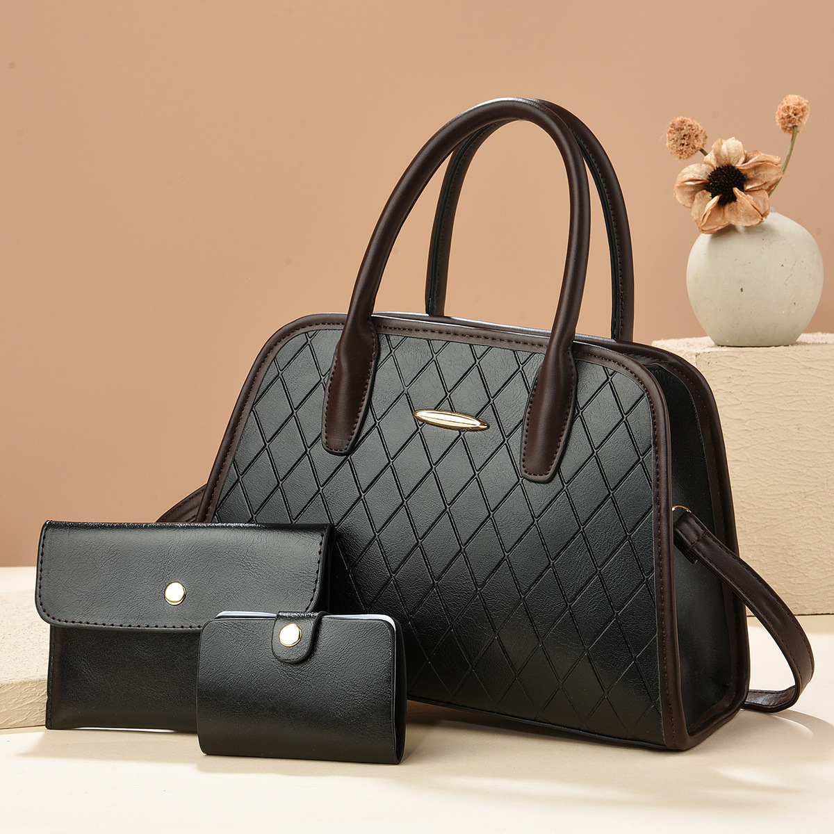 New diamond-patterned single-shoulder women's bag, large-capacity handbag, simple cross-border casual shoulder bag for women details Picture