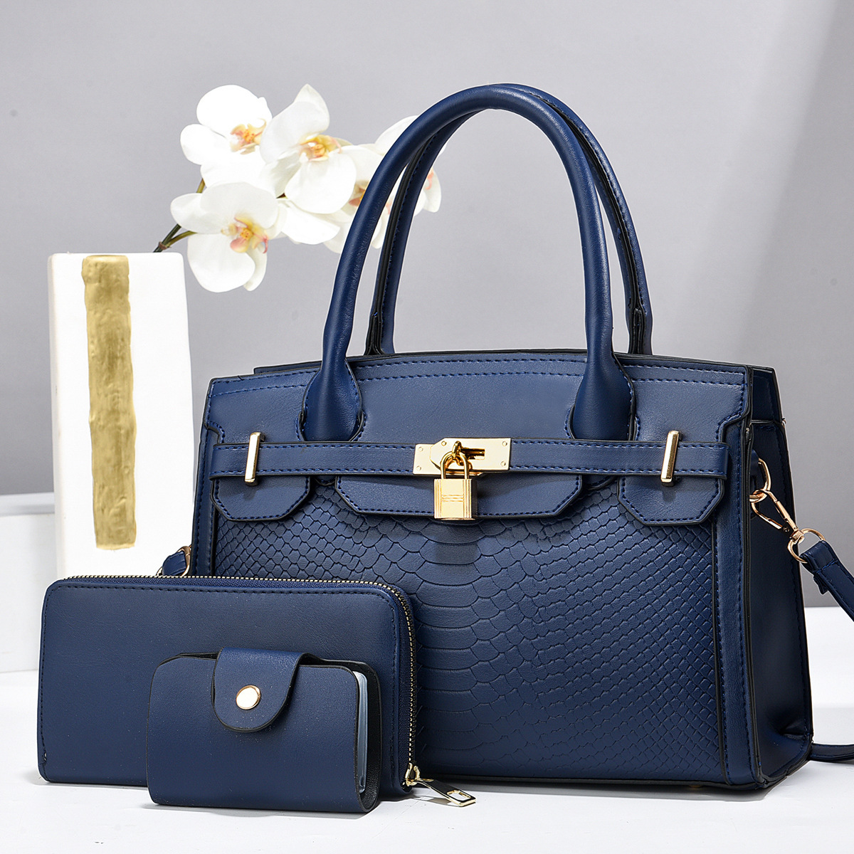 Three-piece women's bag 2025 new style lock decoration handbag, fashionable and simple mother-and-child bag, personalized and versatile shoulder bag details Picture